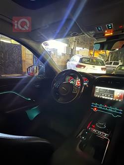 جاگوار F-Pace